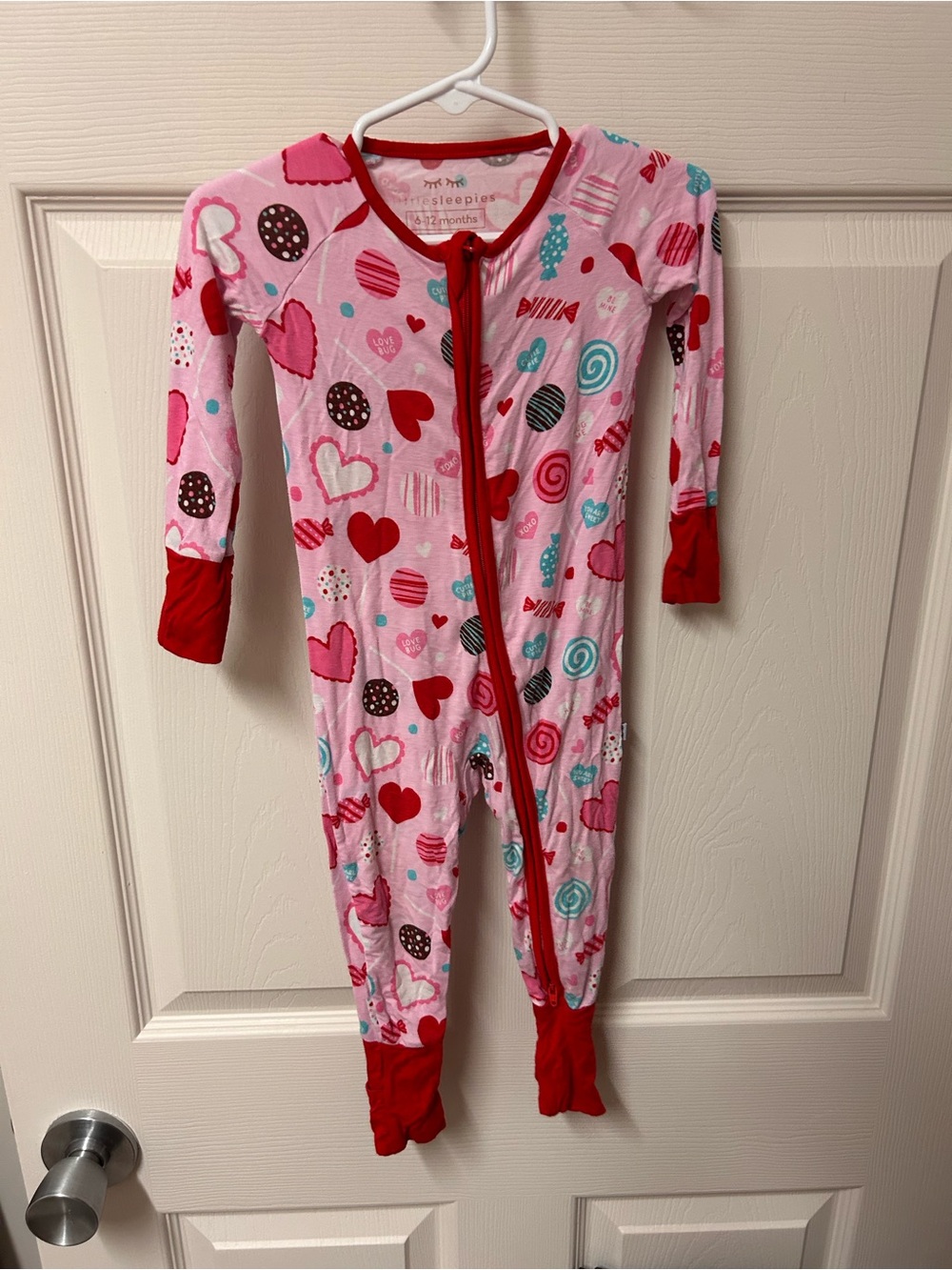 Little Sleepies valentine pink candy zippy